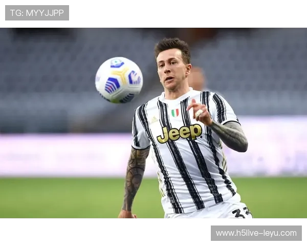 意大利中场新锐雅希尼奥展现惊艳掌控力 意大利中场新锐雅希尼奥展现惊艳掌控力